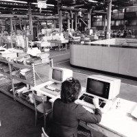 Nuove tecnologie alla Sasib, 1985. Archivio fotografico Fiom-Cgil Bologna.