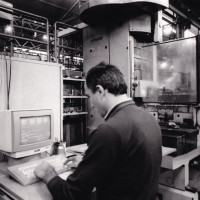 Sasib nuove tecnologie lavoratori in produzione, 12 ottobre 1985. Archivio fotografico Fiom-Cgil Bologna.